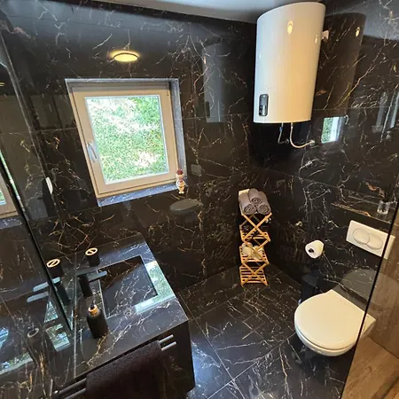 Silenzio 3* Stari Grad (Hvar)